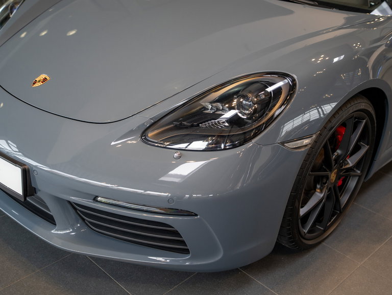 Porsche 718 Boxster