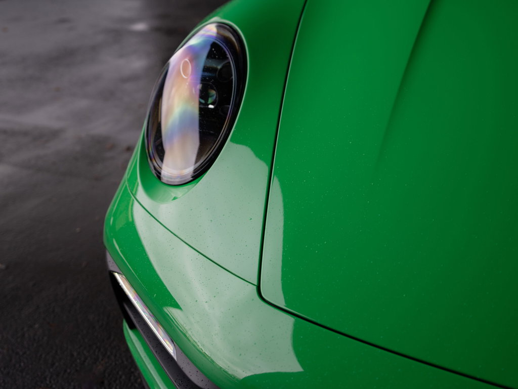 Porsche 992 Carrera 4 GTS