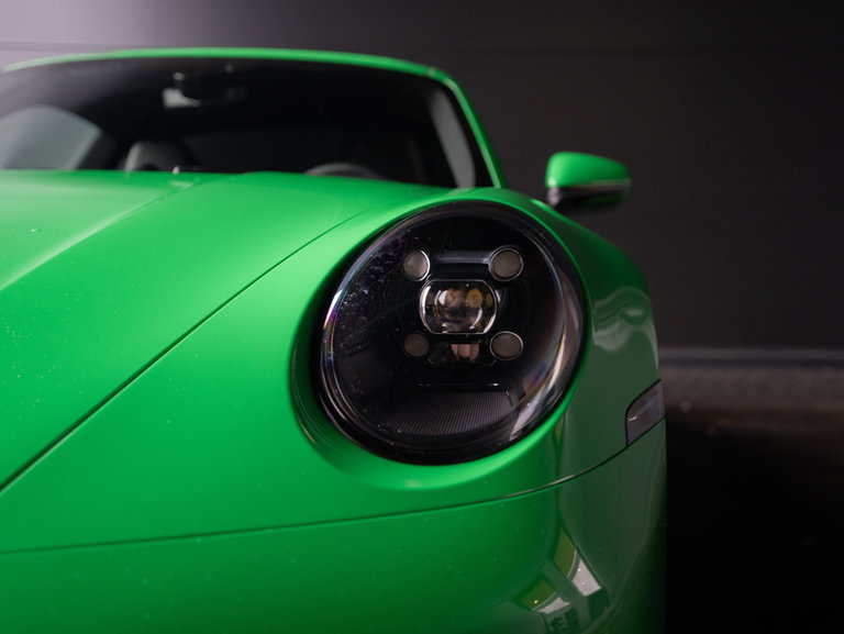 Porsche 992 Carrera 4 GTS