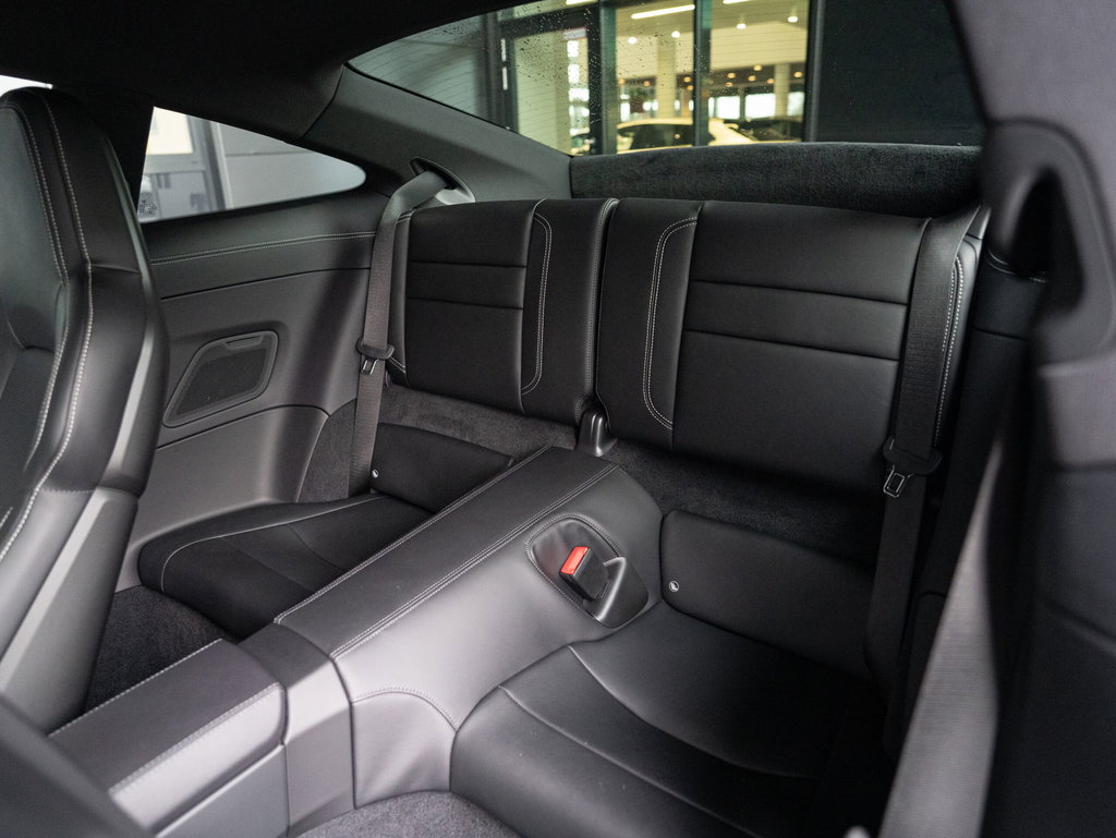 Porsche 992 Carrera 4 GTS