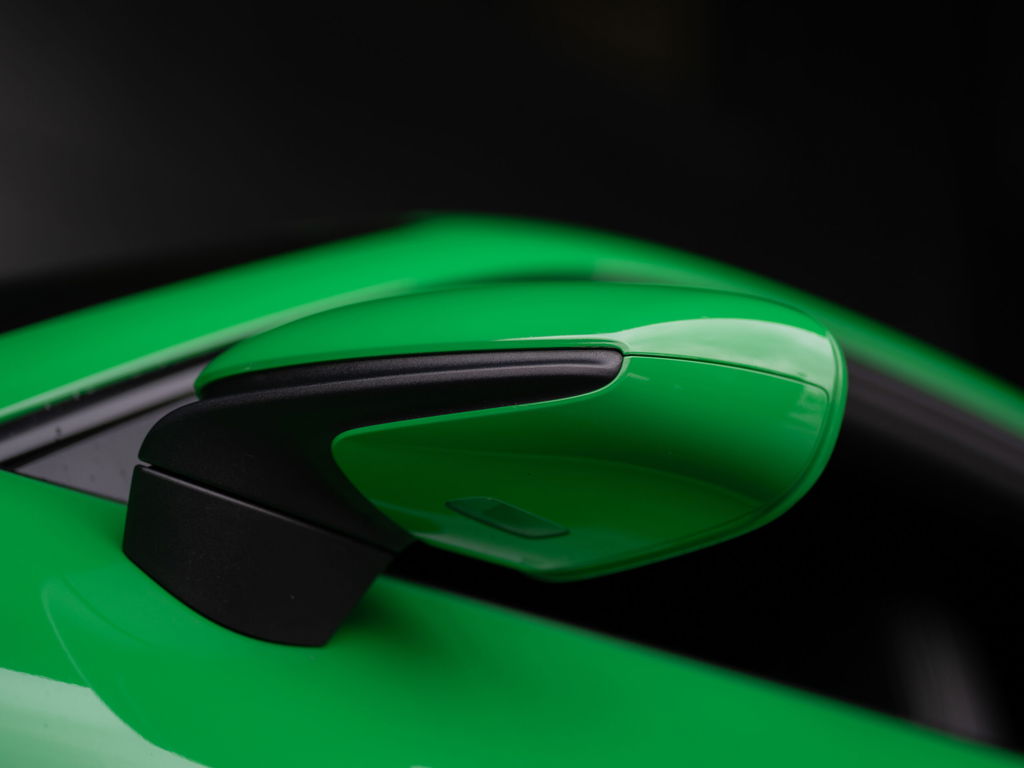 Porsche 992 Carrera 4 GTS