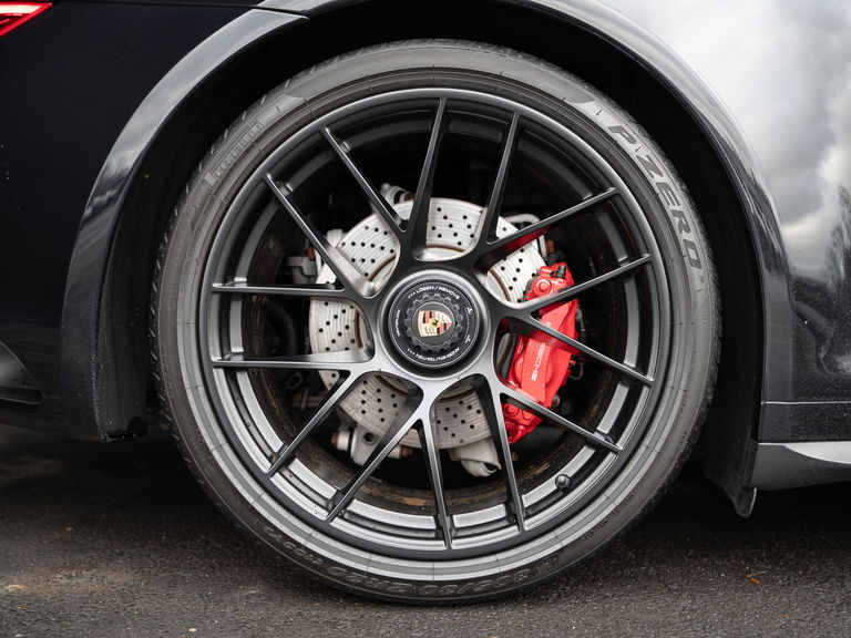 Porsche 991.2 Carrera GTS