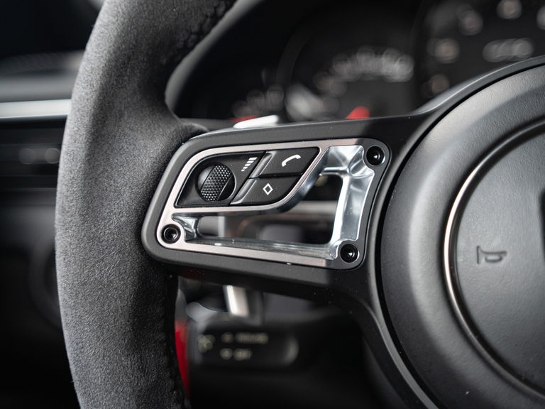 Porsche 991.2 Carrera GTS