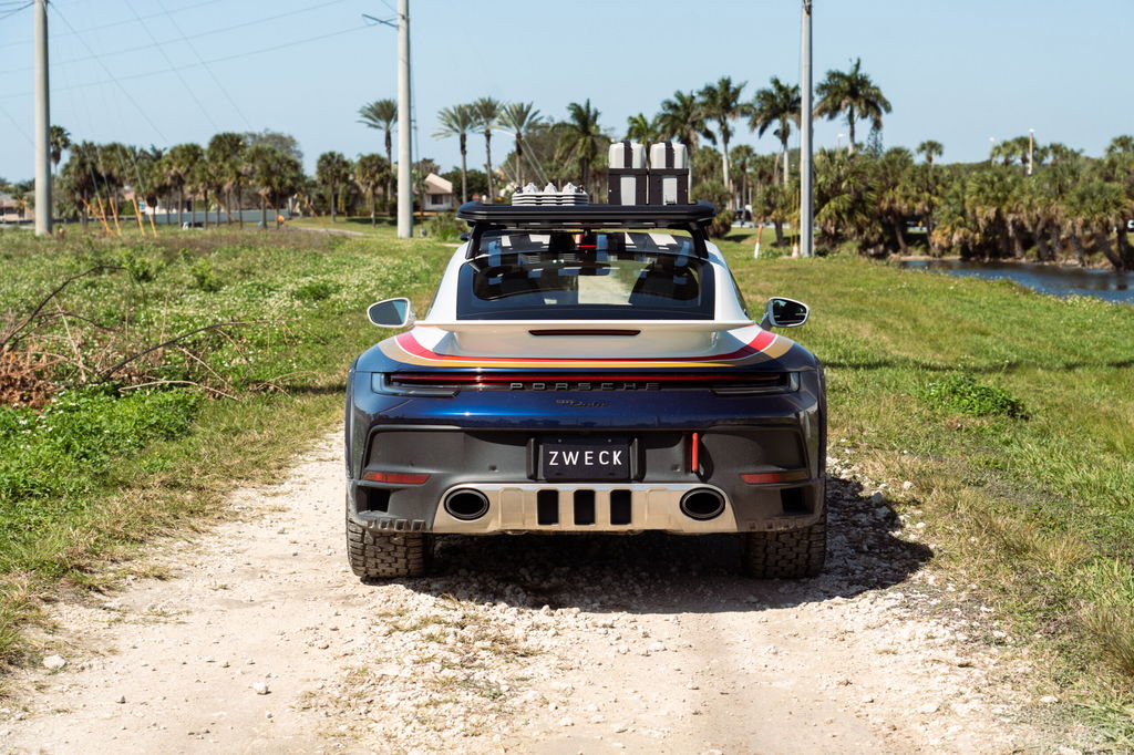 Porsche 911 Dakar