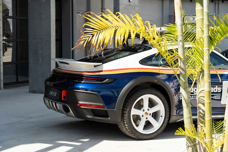 Porsche 911 Dakar