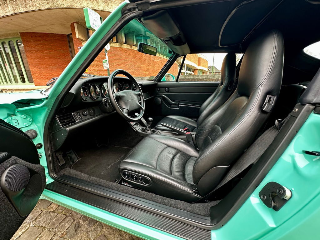 Porsche 993 Carrera