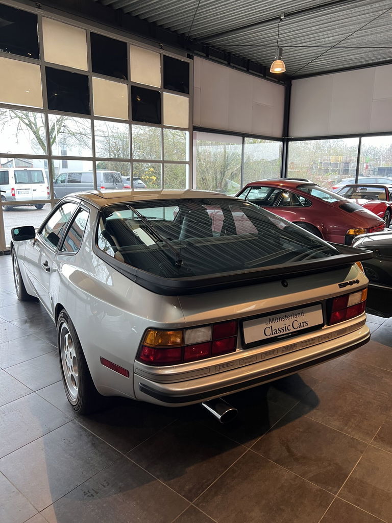 Porsche 944 Coupé
