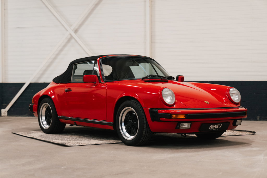 Porsche 911 Carrera 3.2