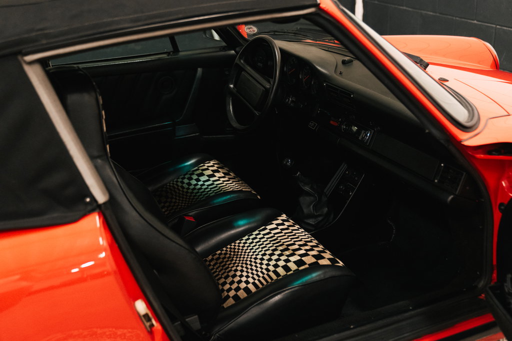 Porsche 911 Carrera 3.2