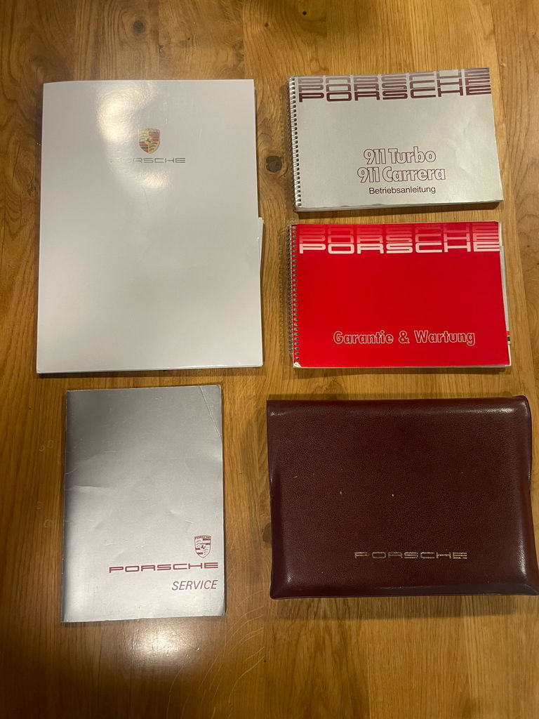 Porsche 911 Carrera 3.2