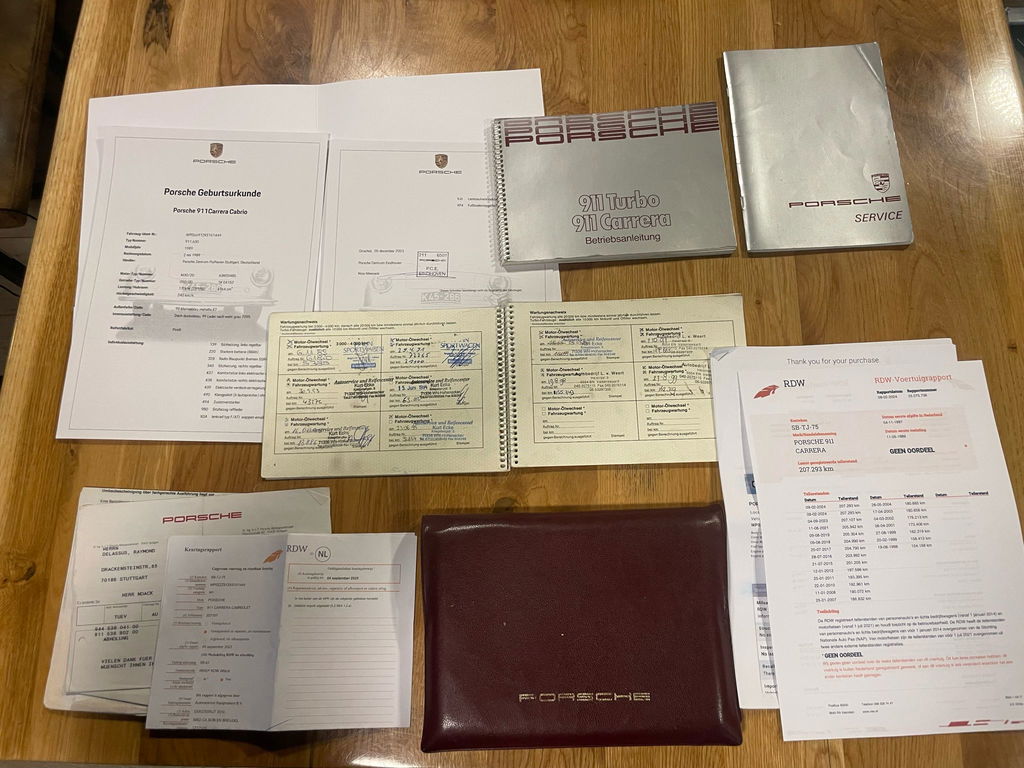 Porsche 911 Carrera 3.2