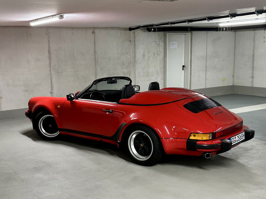 Porsche 911 Carrera 3.2 Speedster