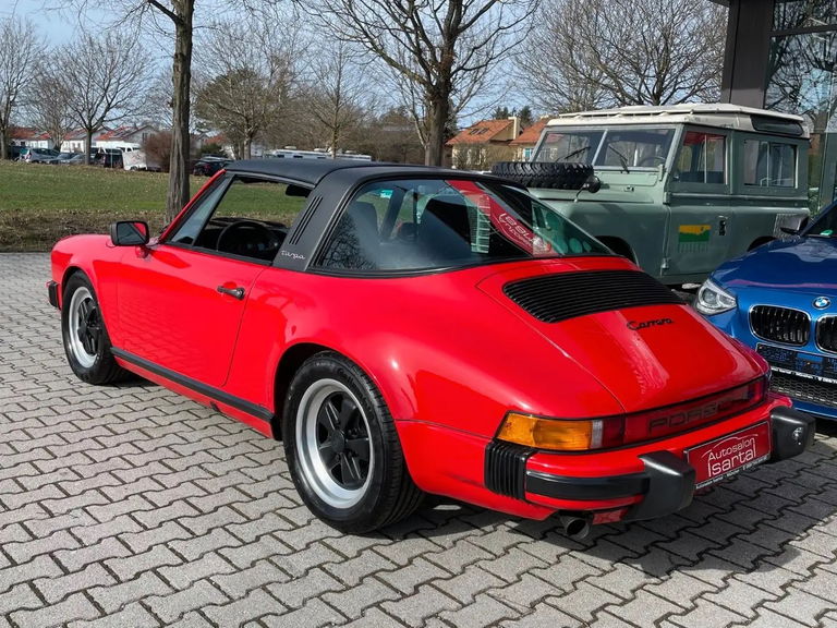 Porsche 911 Carrera 3.2 