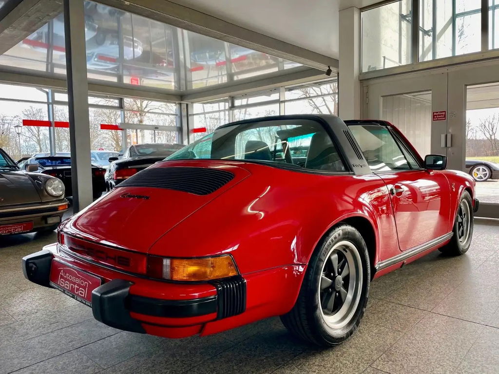 Porsche 911 Carrera 3.2 (US)