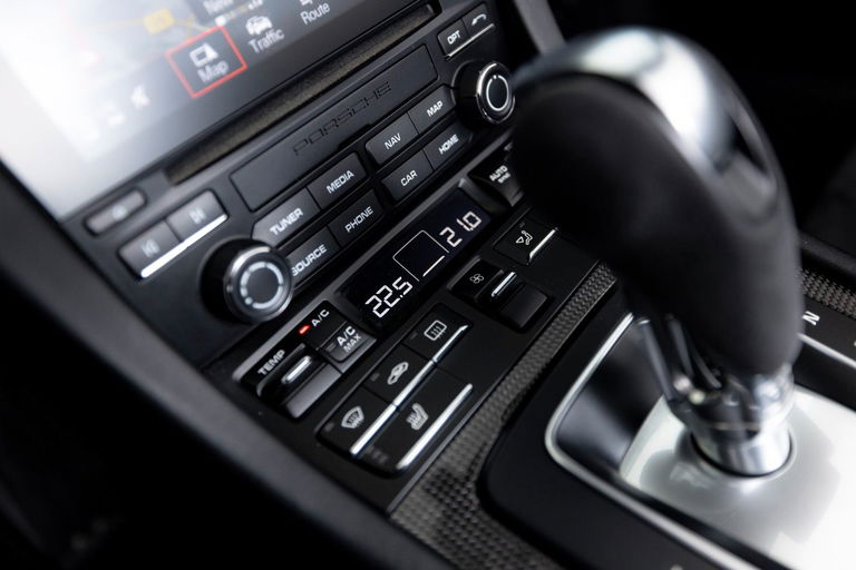 Porsche 991.2 Carrera GTS