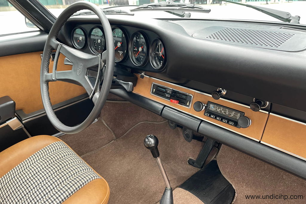 Porsche 911 S (F-Modell)