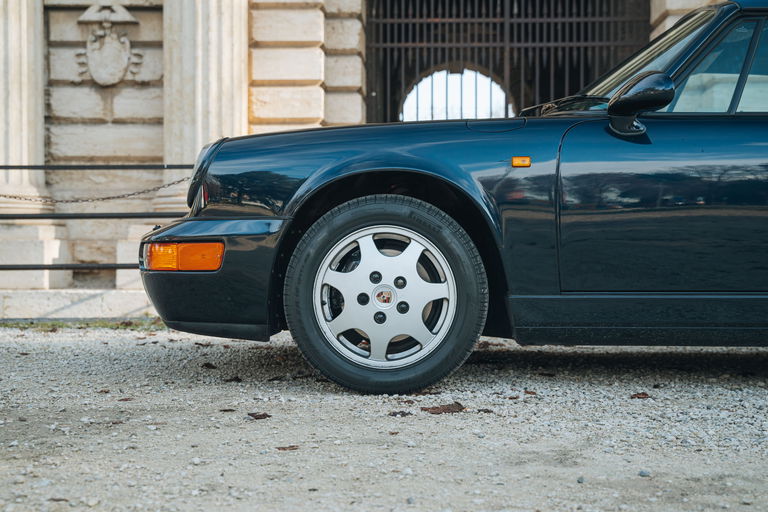 Porsche 964 Carrera 4