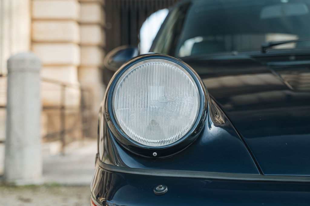 Porsche 964 Carrera 4