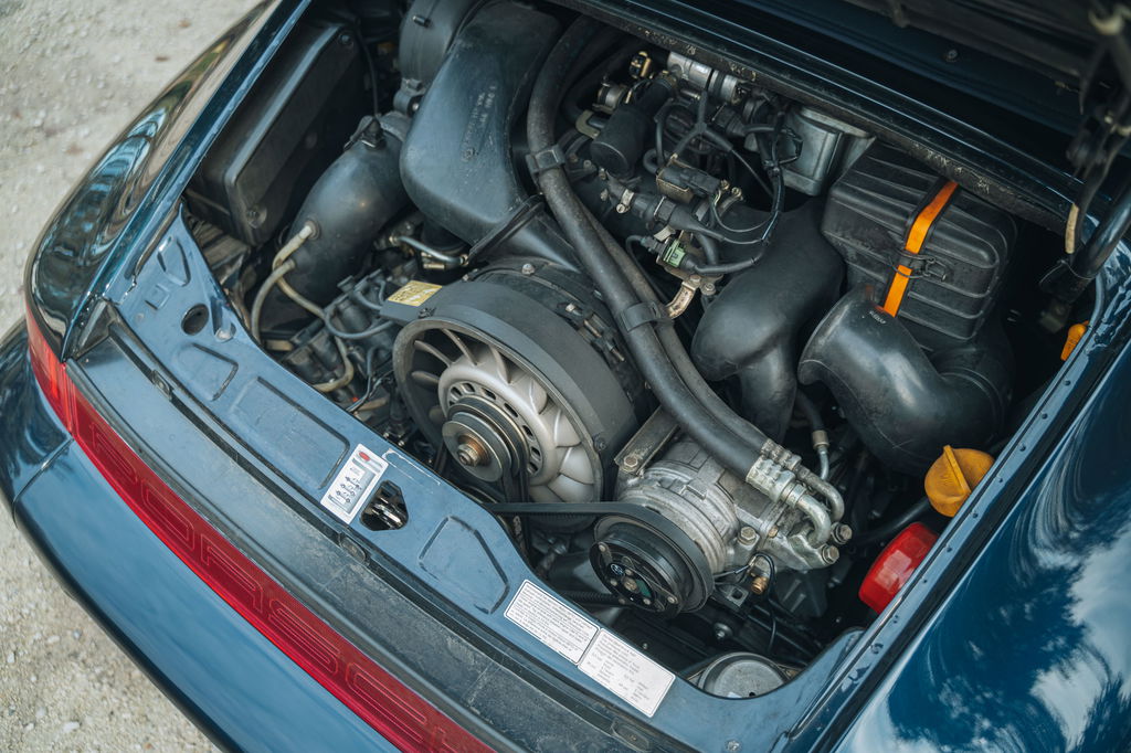 Porsche 964 Carrera 4