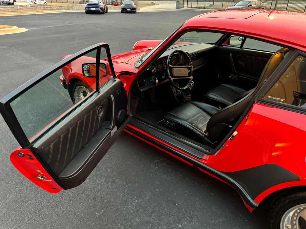 Porsche 911 Turbo 3.3 (US)