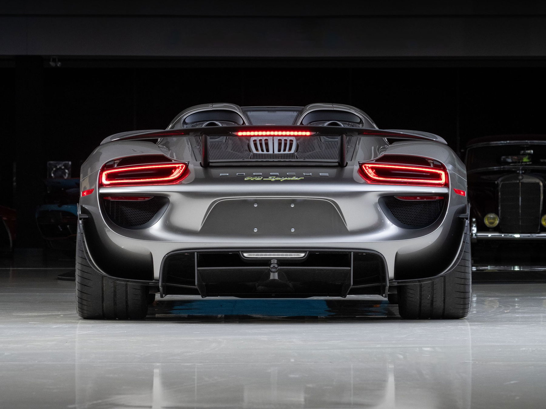 Porsche 918 Spyder 2015 - elferspot.com - Marketplace for Porsche 918 Spyder 2015 - elferspot.com - Marketplace for