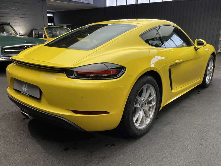 Porsche 718 Cayman