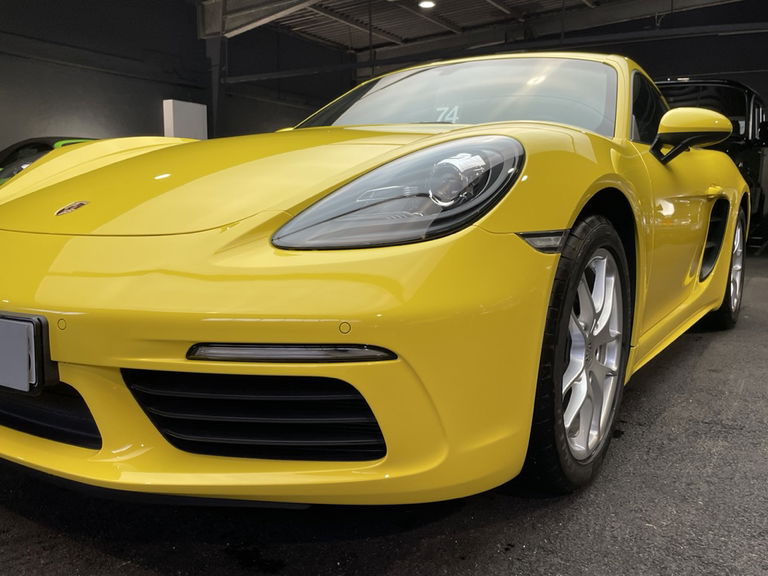 Porsche 718 Cayman