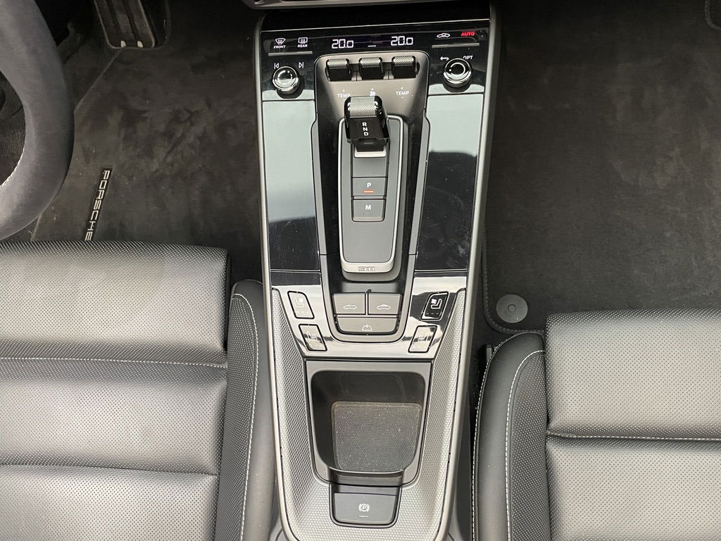 Porsche 992 Carrera 4S