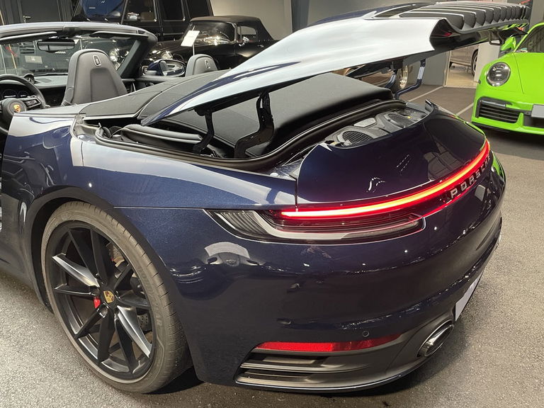 Porsche 992 Carrera 4S