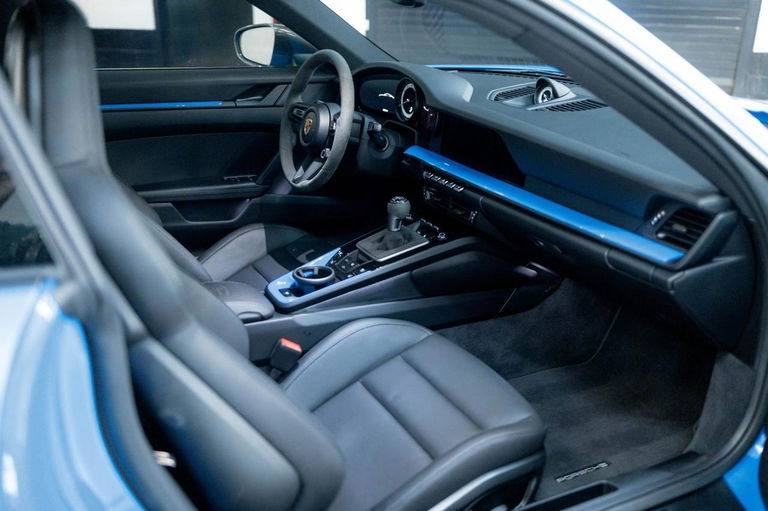 Porsche 992 Carrera T