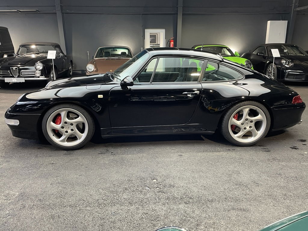 Porsche 993 Carrera 4S