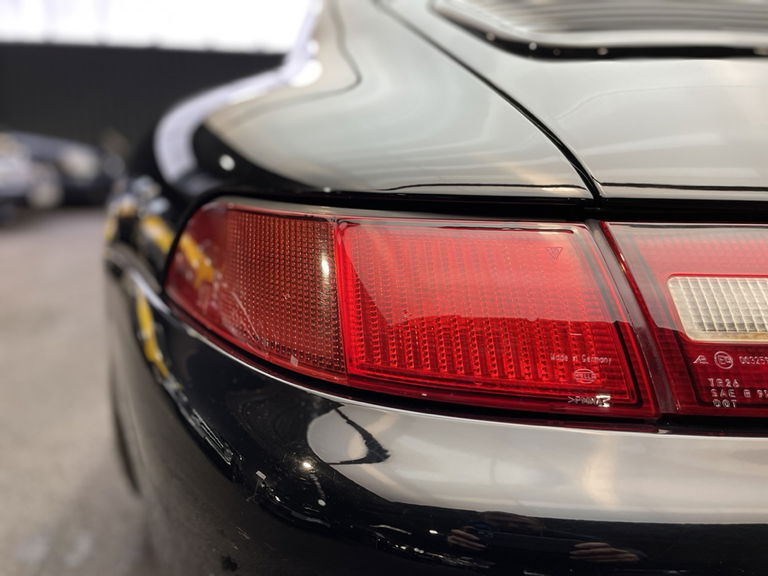 Porsche 993 Carrera 4S