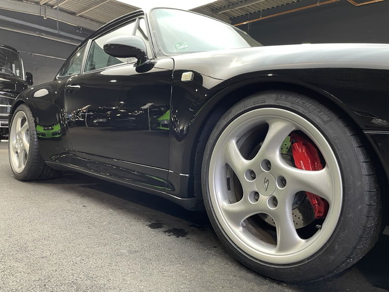 Porsche 993 Carrera 4S