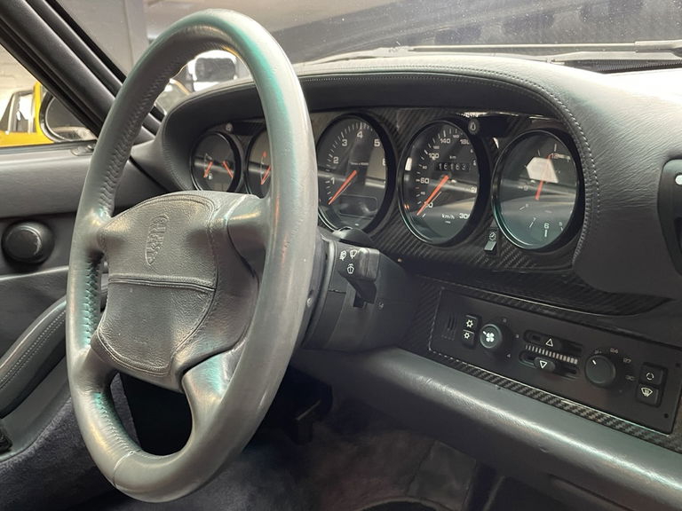 Porsche 993 Carrera 4S