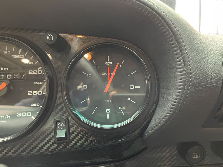 Porsche 993 Carrera 4S