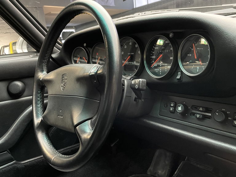Porsche 993 Carrera S
