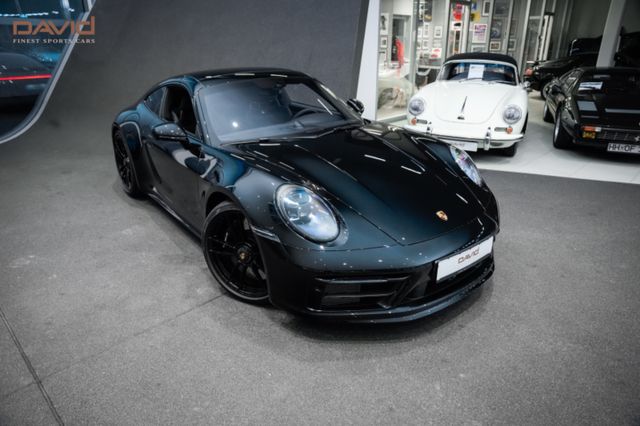 Porsche 992 Carrera GTS