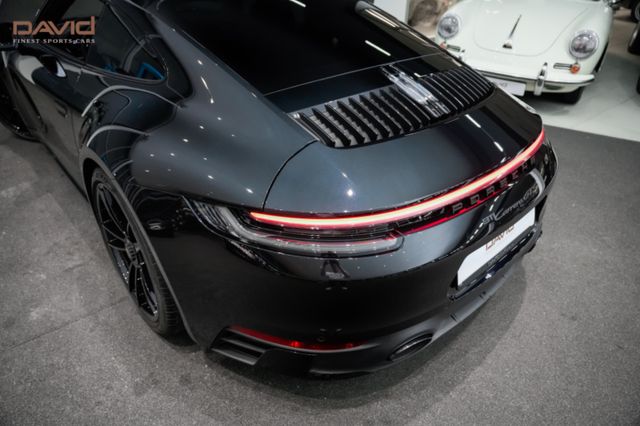 Porsche 992 Carrera GTS