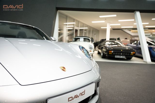 Porsche 992 Carrera 4 GTS