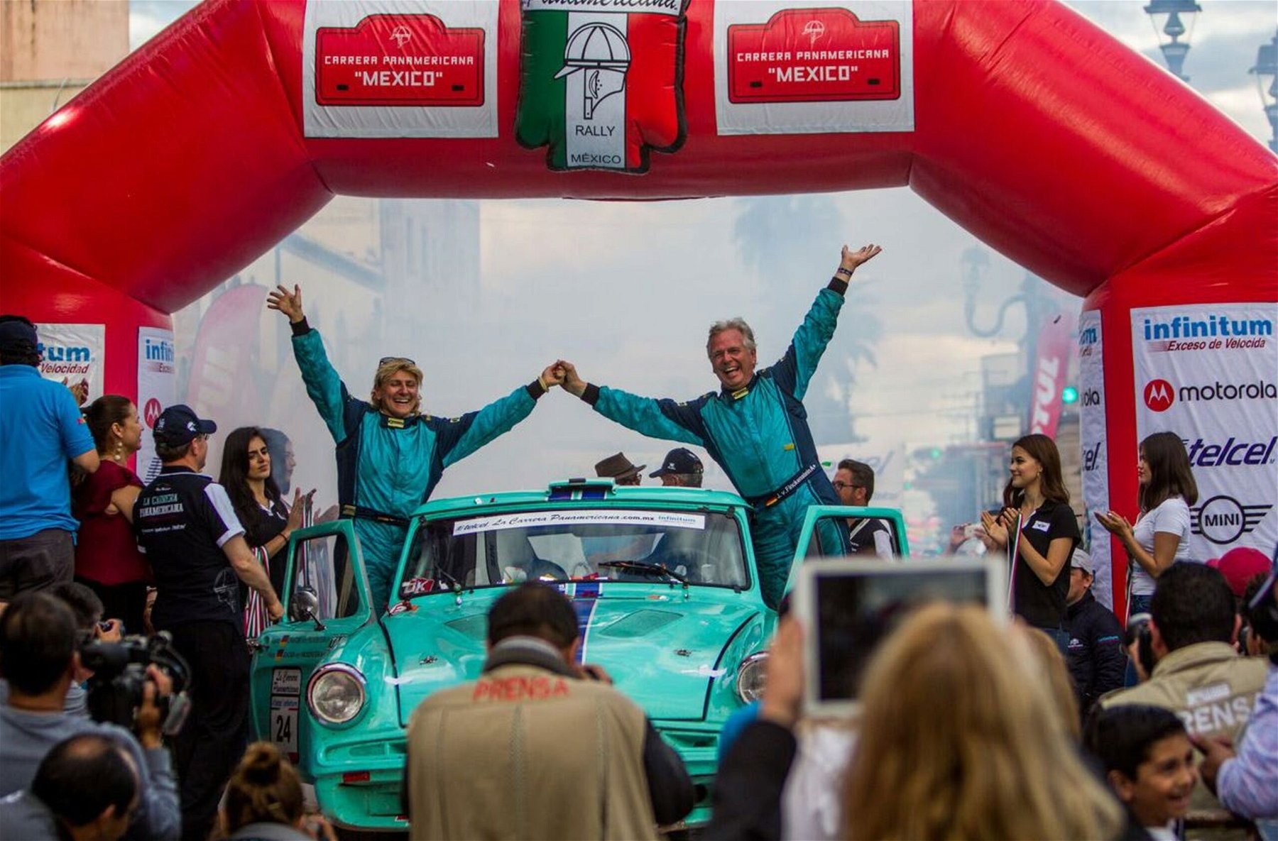 Dr. Joachim Graf von Finckenstein is the organizer of the Target Bavaria Rallye. He finished the Panamericana in Mexico