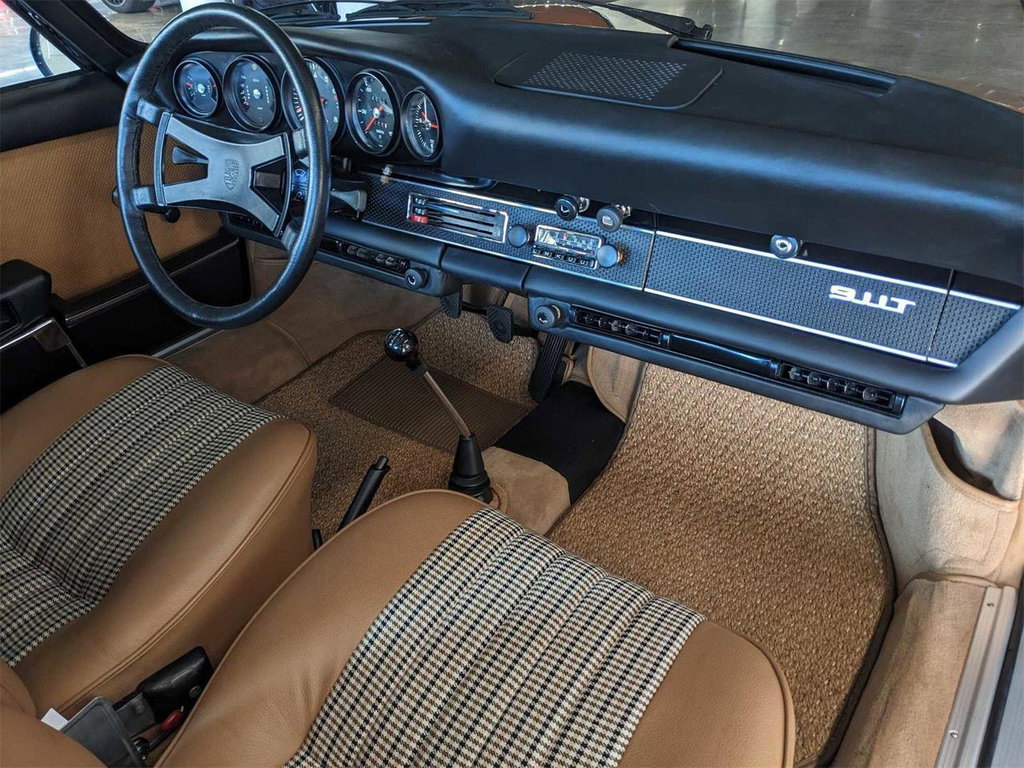 Porsche 911 T