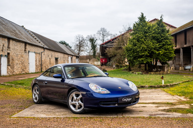 Porsche 996 Carrera 4