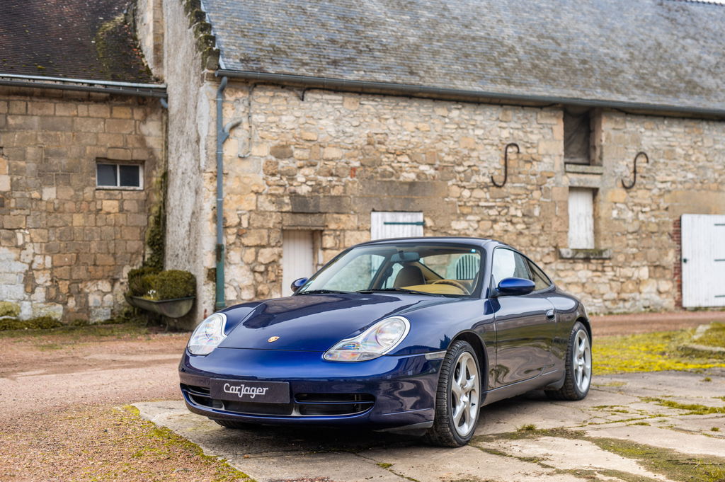 Porsche 996 Carrera 4