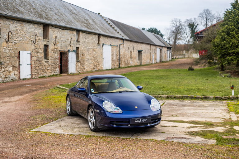 Porsche 996 Carrera 4