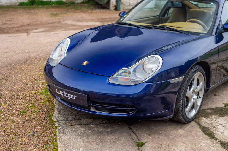 Porsche 996 Carrera 4