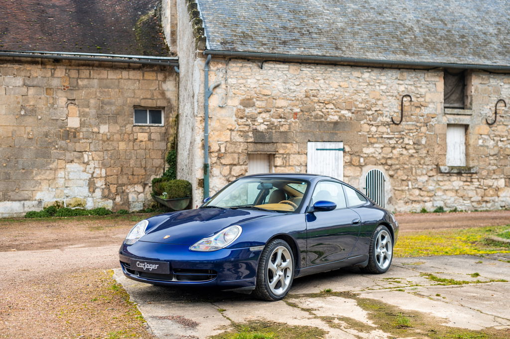 Porsche 996 Carrera 4