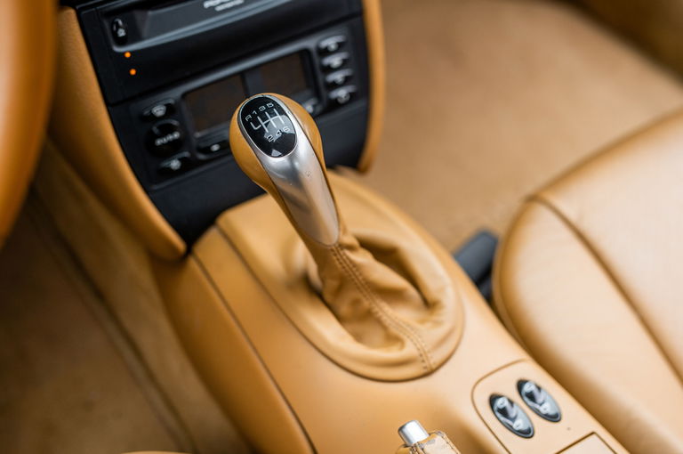 Porsche 996 Carrera 4