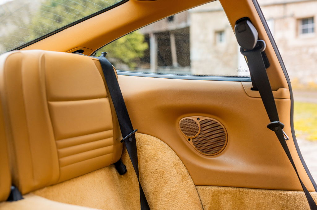 Porsche 996 Carrera 4