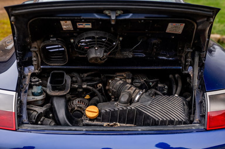 Porsche 996 Carrera 4