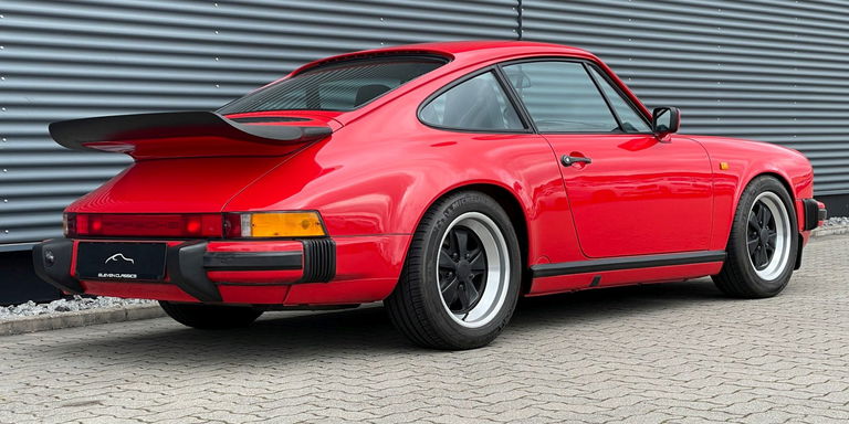 Porsche 911 Carrera 3.2 Clubsport